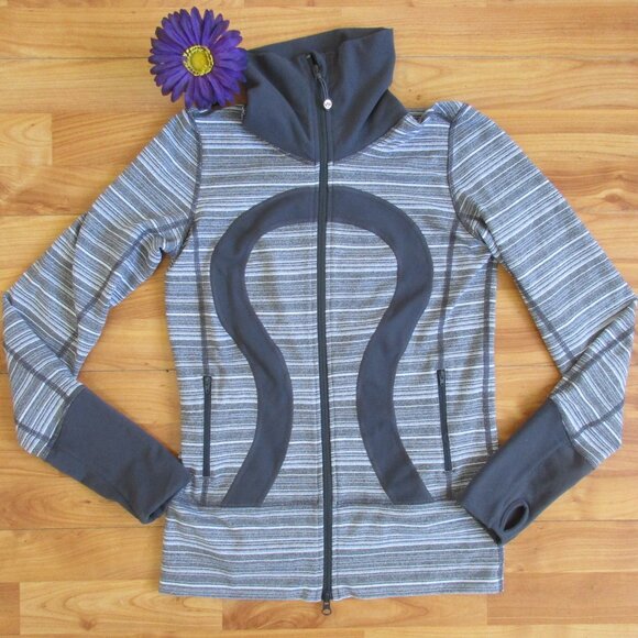 LULULEMON Jacket Size 4 In Stride Full Zip - Picture 7 of 11